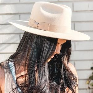 Wyeth Fedora NWT